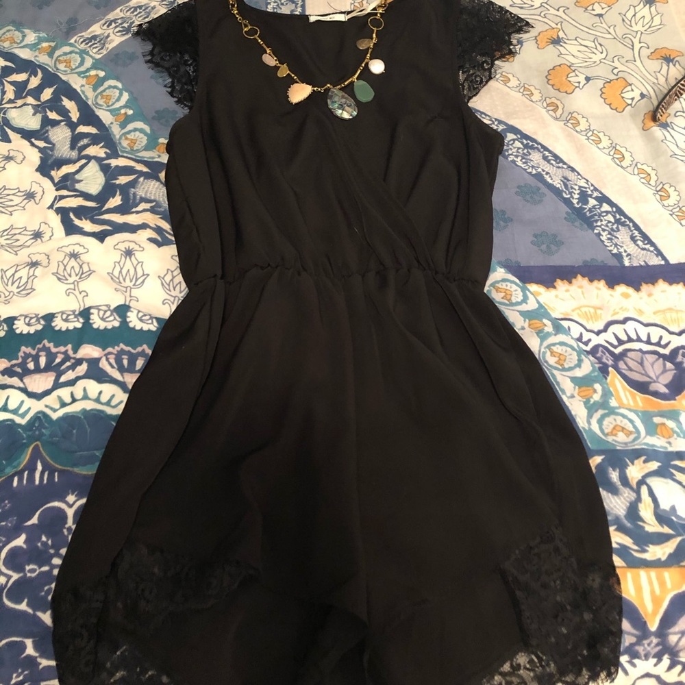 BLACK JUMPER - Picture 2 of 4
